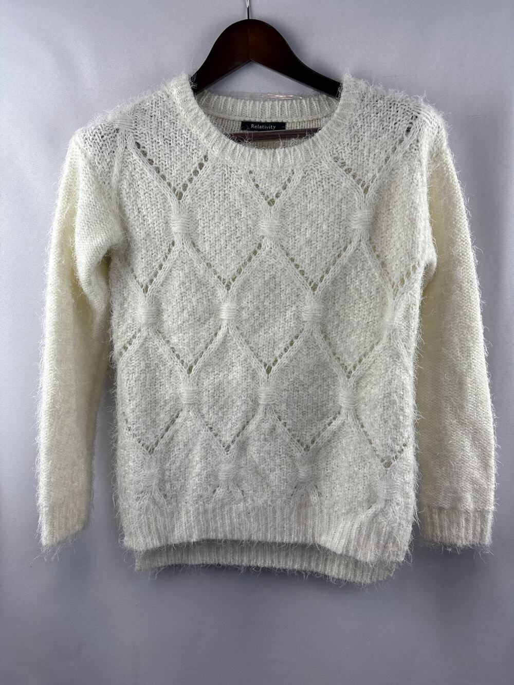 Women’s Relativity Small Cream Fuzzy Knit Sweater